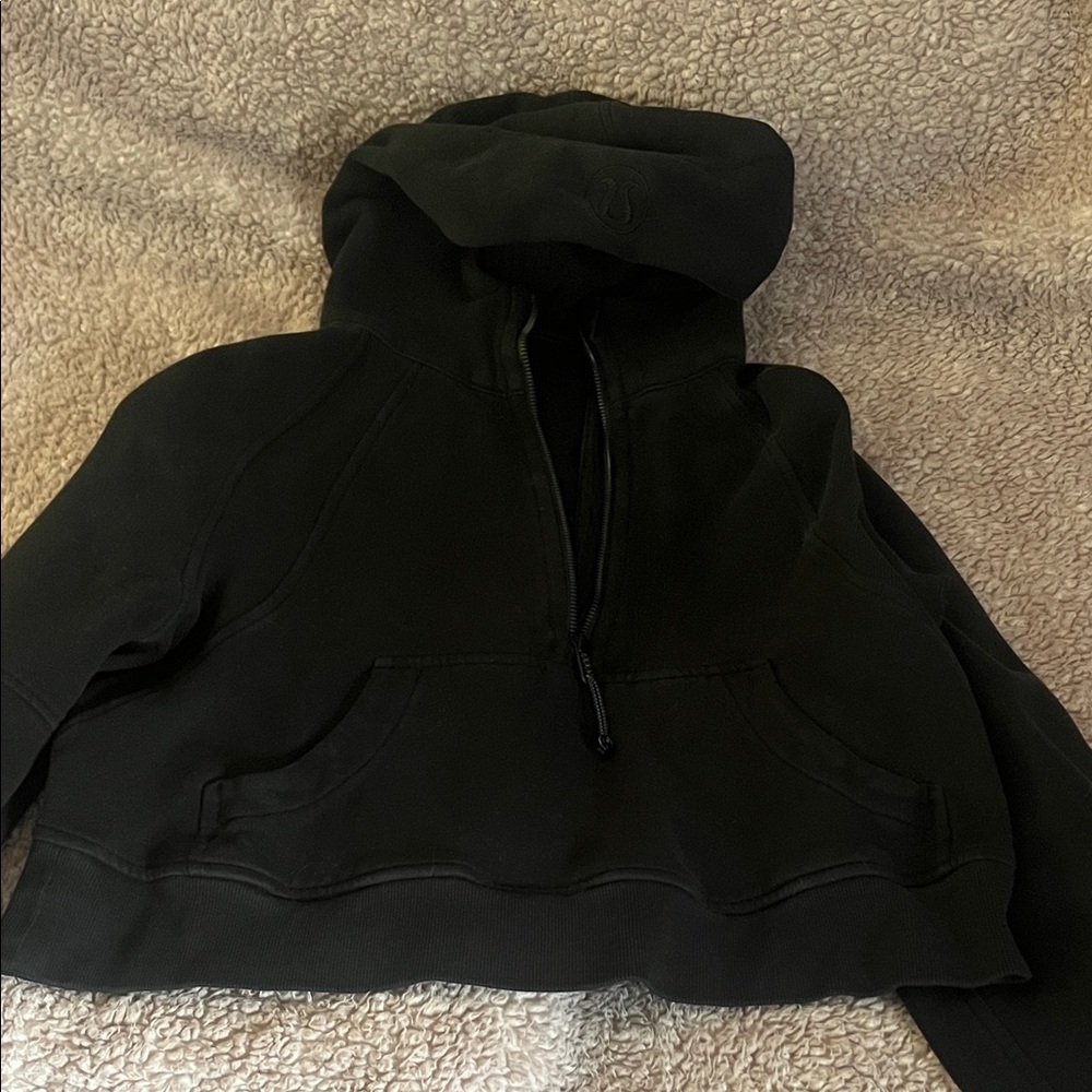 Lululemon black scuba, size xs/s